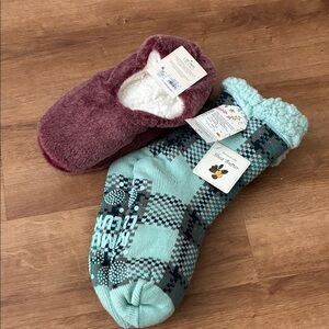 Muk Luks Teal and Maroon Slipper Socks